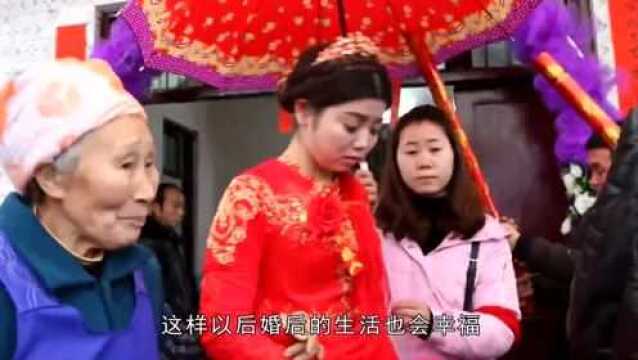 “娘送女,穷到底;姐送妹,穷三辈”啥意思?有道理吗?