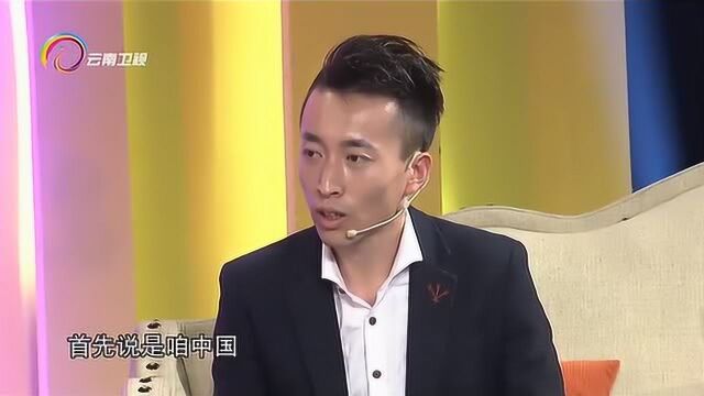 李晓晨在自己的努力,将魔方和孔明锁结合,设计了相关玩具