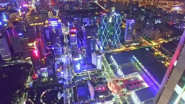 航拍中国:深圳夜景,南方第三大城市果然名不虚传,网友:太美了!