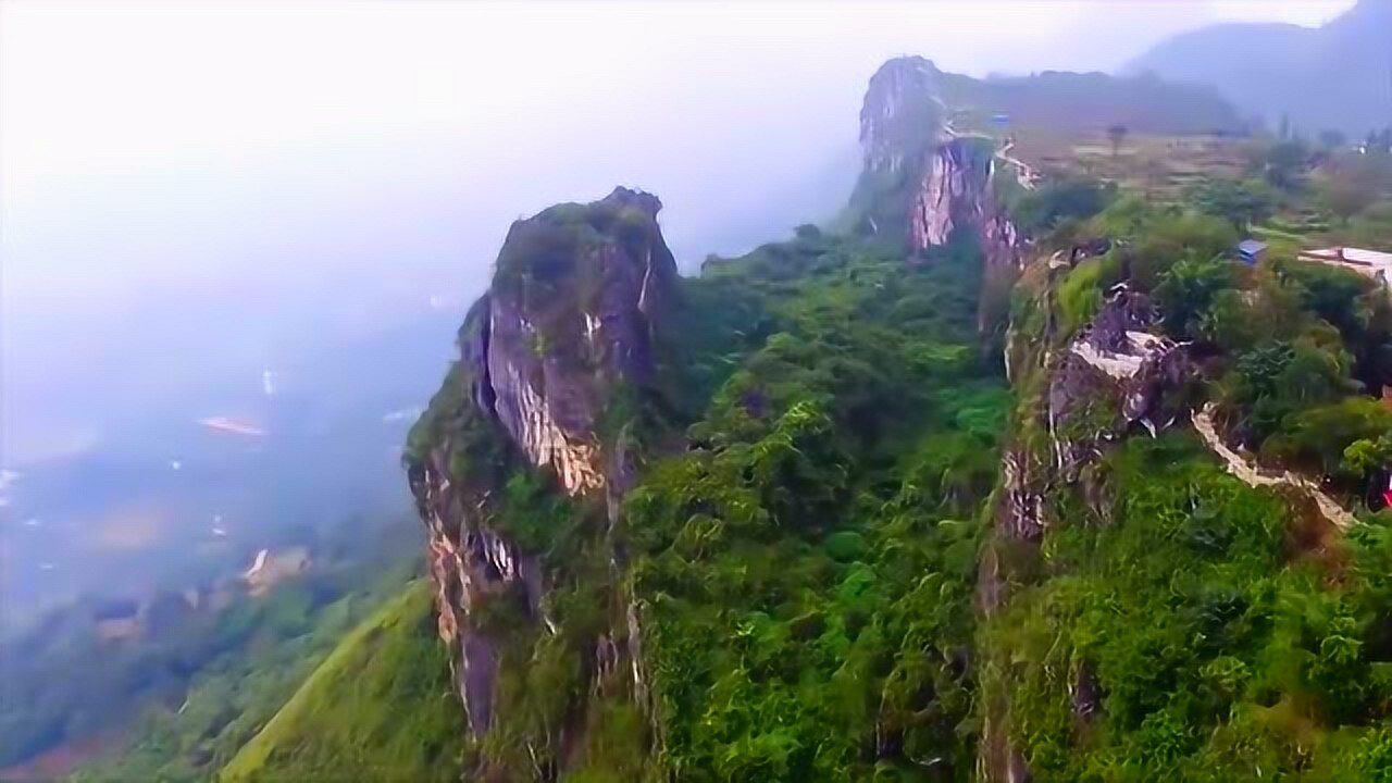贵州兴义玉皇顶绝壁万丈,一步悬崖一步青云俯瞰天下壮你豪情
