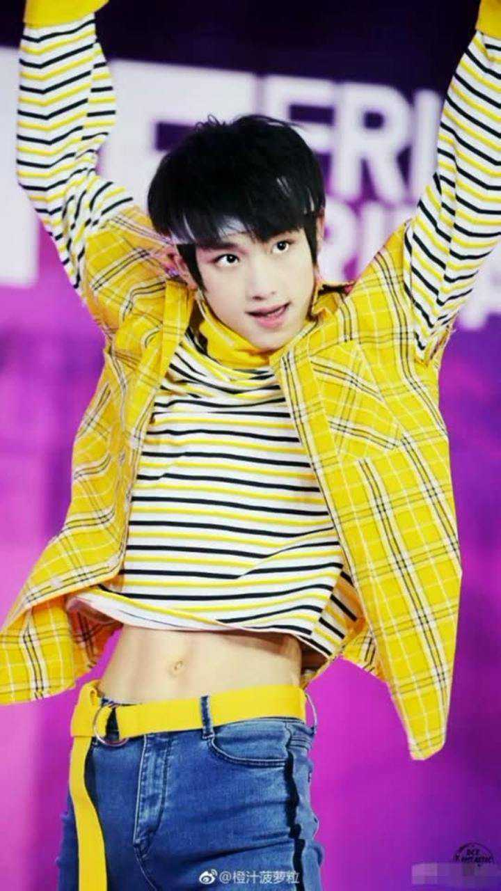 马嘉祺丁程鑫张真源刘耀文,的腹肌_腾讯视频