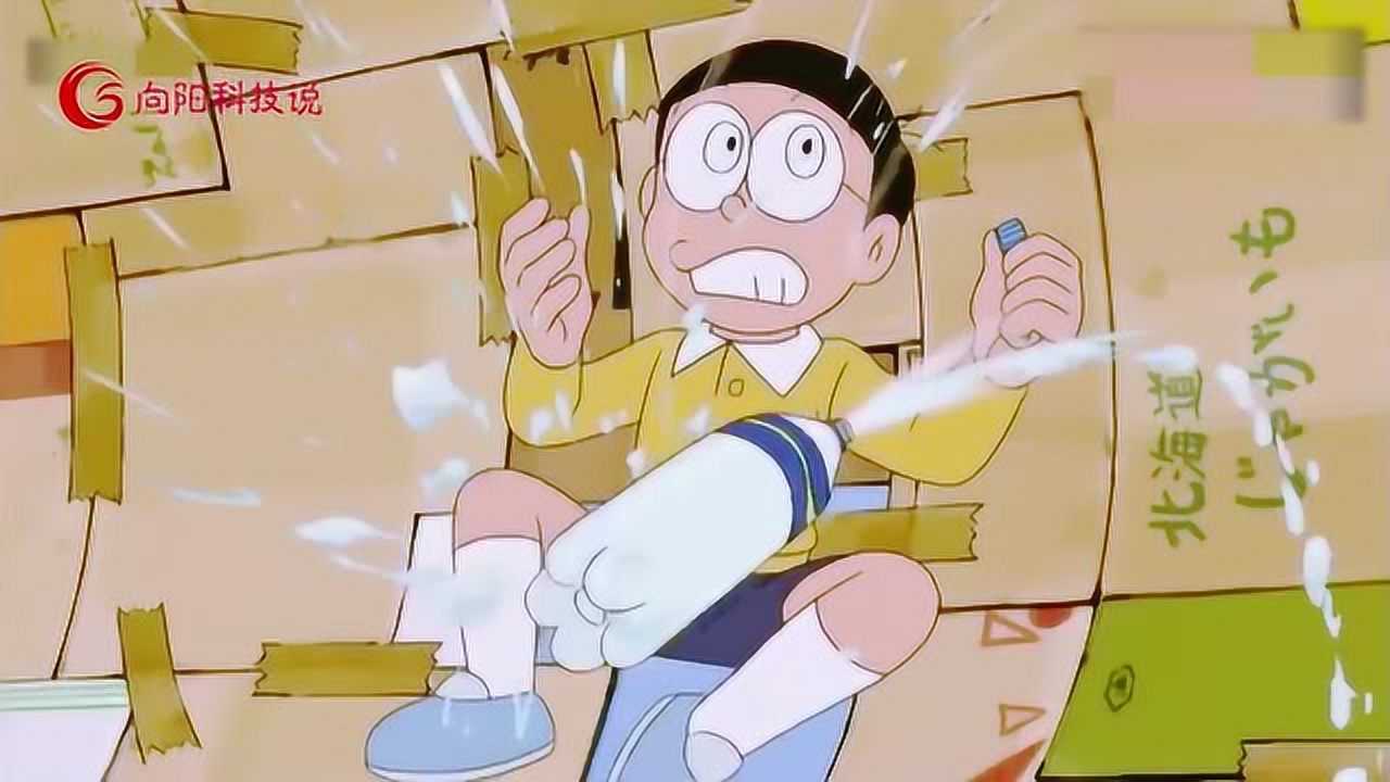 哆啦a梦大雄他们在空间站吃泡面喝汽水最后结晶的景色太美了