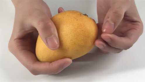 3种不流汁的剥芒果方法,果肉完整,非常方便