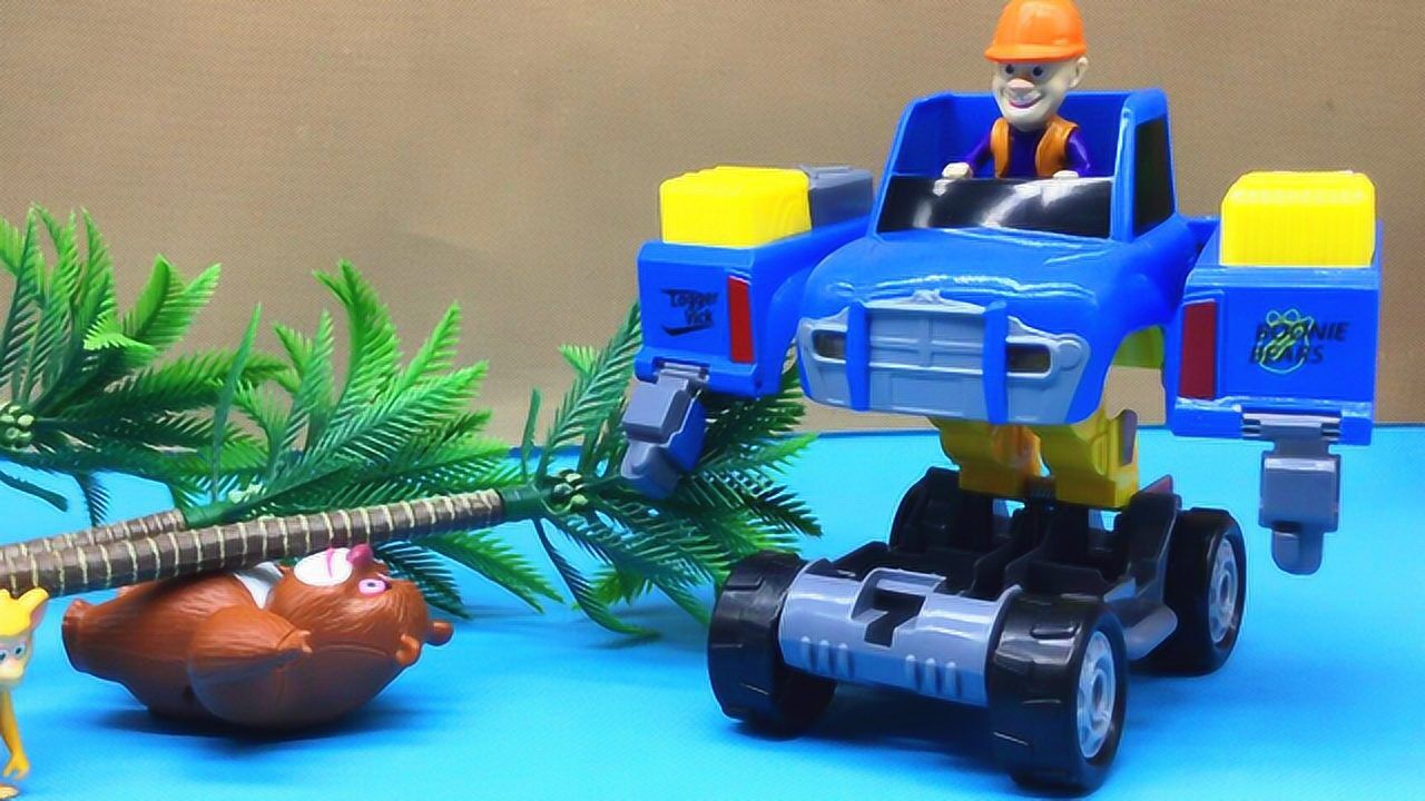 熊出没光头强熊心百变机甲变形吉普车