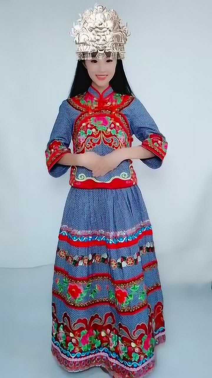 布依族民族服饰婚服,简单大气不失庄重,新娘的颜值好高