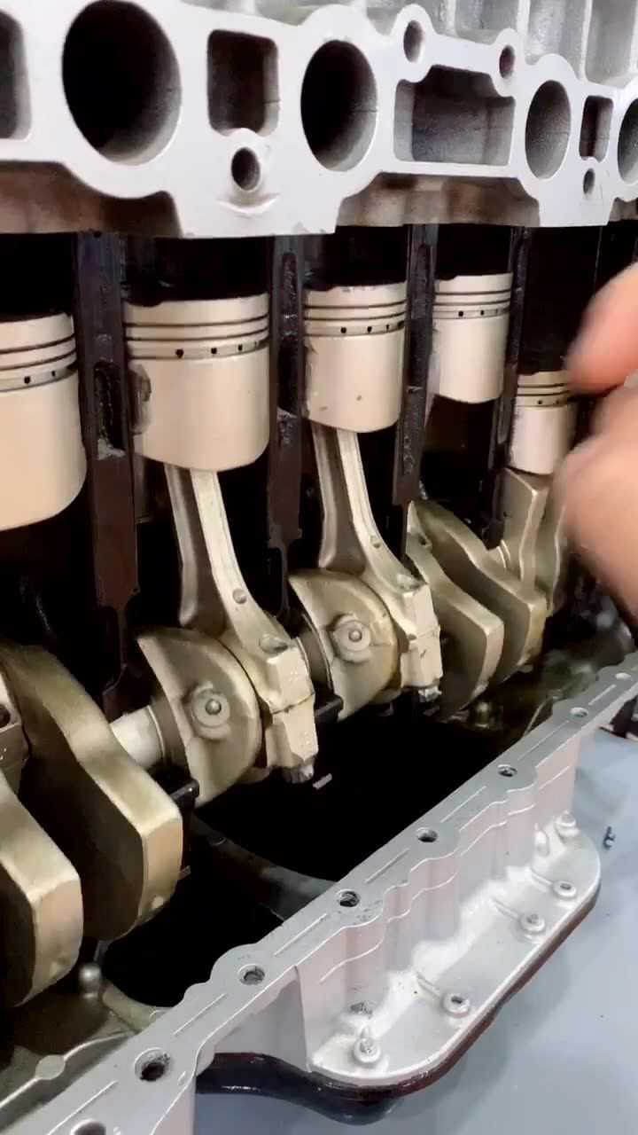 发动机内部工作原理_高清