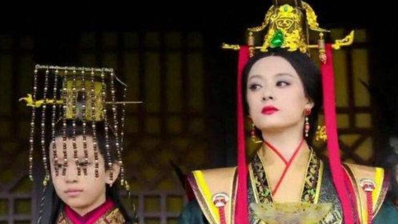 10,芈月是秦始皇的高祖母,秦始皇嬴政是芈月的玄孙,嬴政是秦庄襄王和