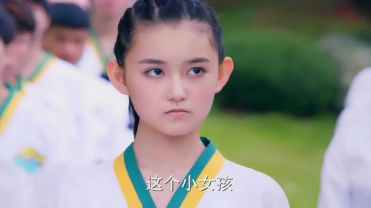 旋风少女:金敏珠瞄准百草,这阵仗是要打群架呀,那应该很有意思