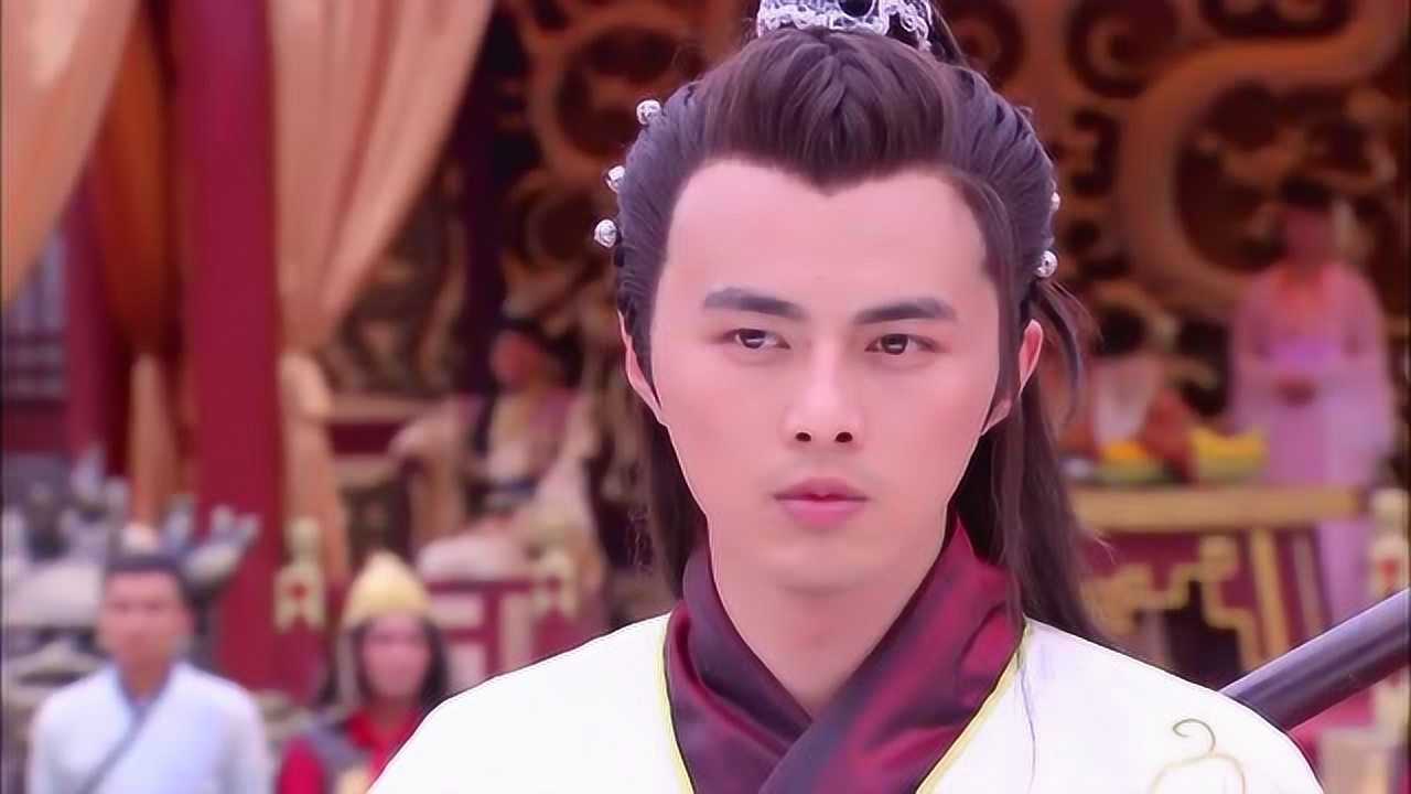 隋唐英雄薛丁山与纥干承基擂台比武争夺元帅职位