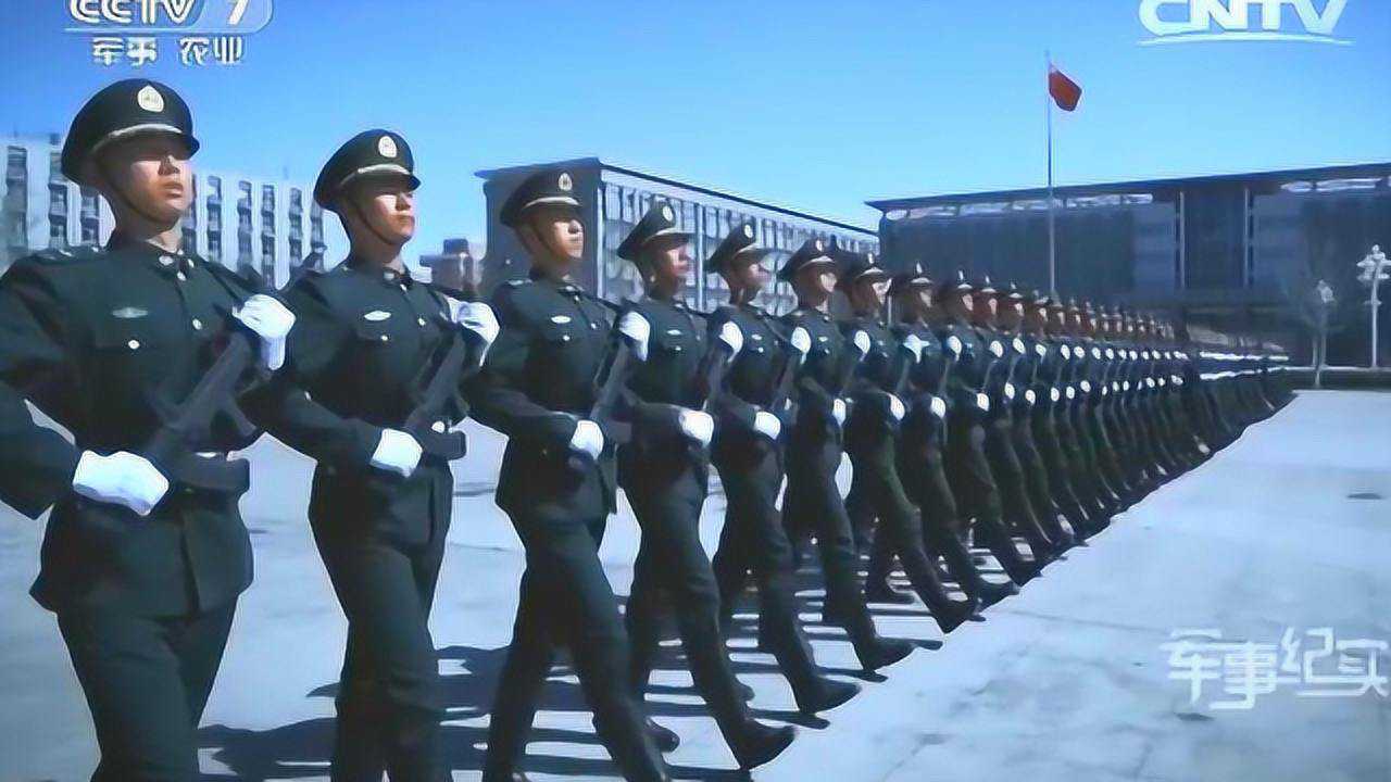 三军仪仗队齐步有多整齐听马靴擦地的声音就知道了