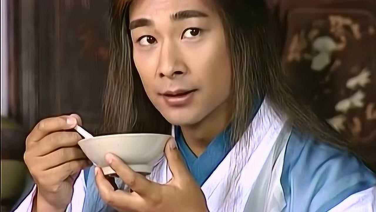 幽若回来向聂风道歉,聂风却还在喝汤,幽若一把夺了过去