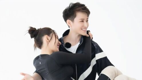 张天爱穿紧身衣与闺蜜挑战巴西柔术, 飞天锁公主抱默契十足