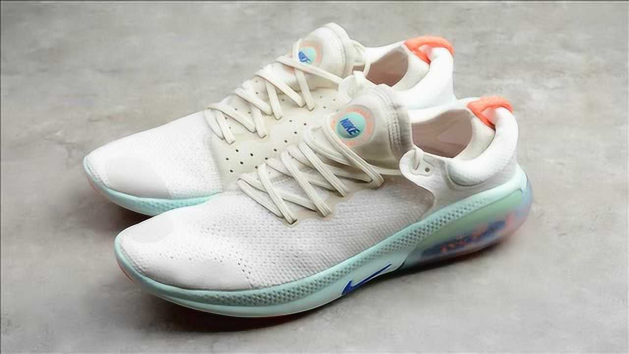 nike耐克飞线跑鞋全新纳米颗粒缓震技术
