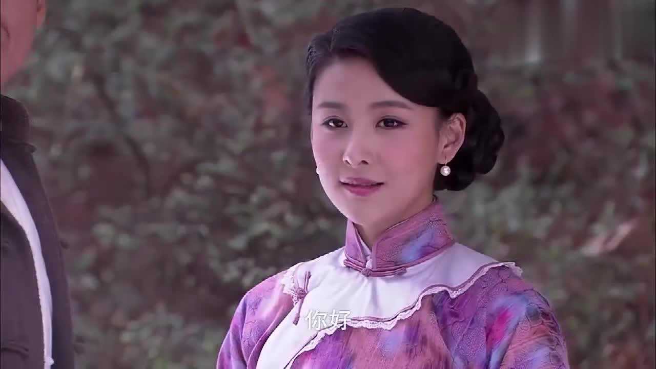 战地狮吼:杏儿来找赵六,看见赵六跟政委搂在一起,真酸了