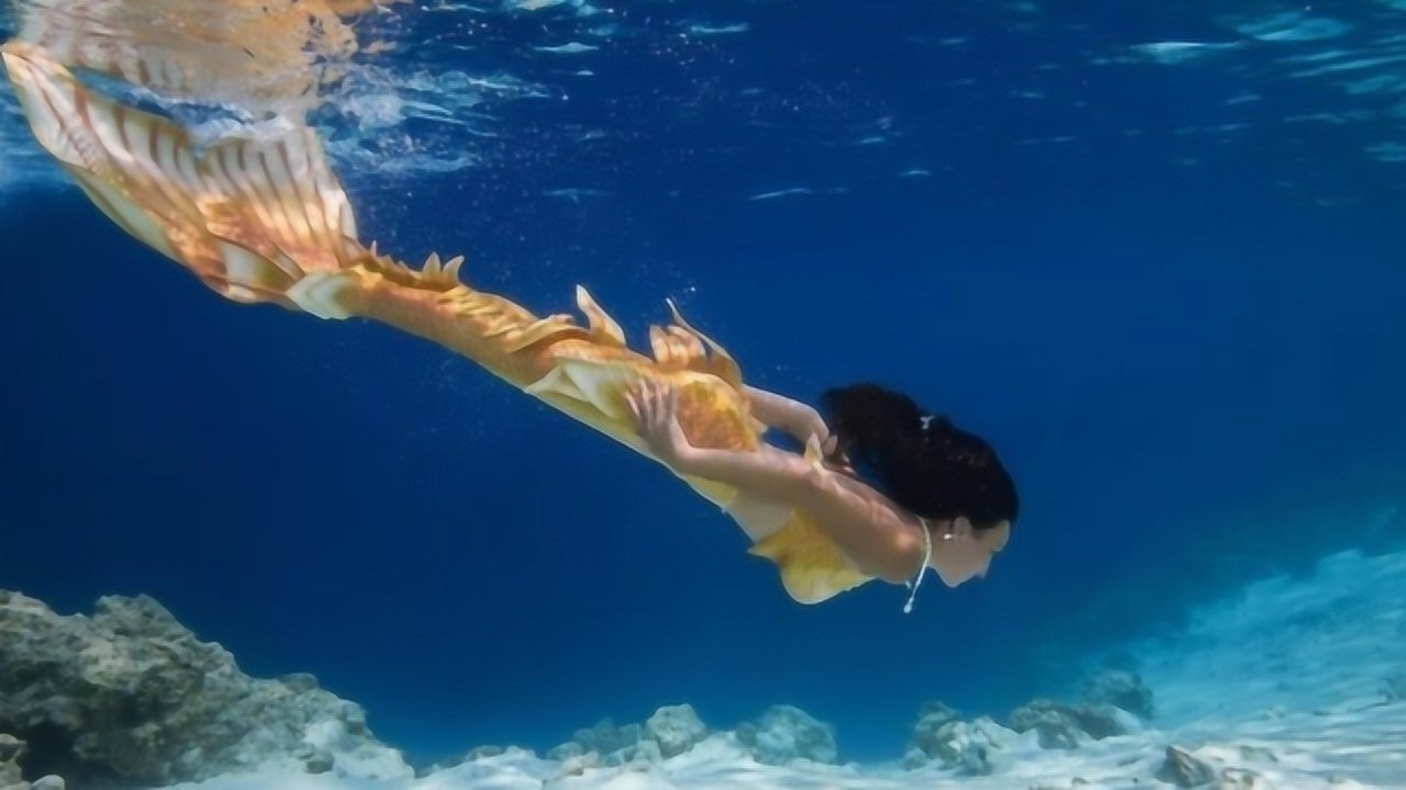 印度一母亲诞生"美人鱼"婴儿,轰动全球,但没人笑得出来