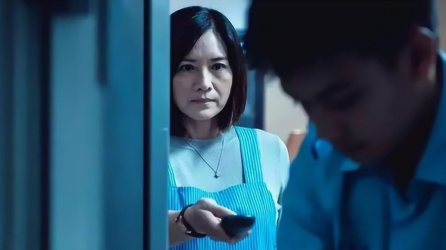 儿子成绩不好,母亲就让时光倒流,让他一天上20次补习课