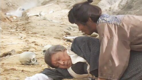可怕的日本民间陋习，老人到了60岁就被丢到荒山等死，扎心了！
