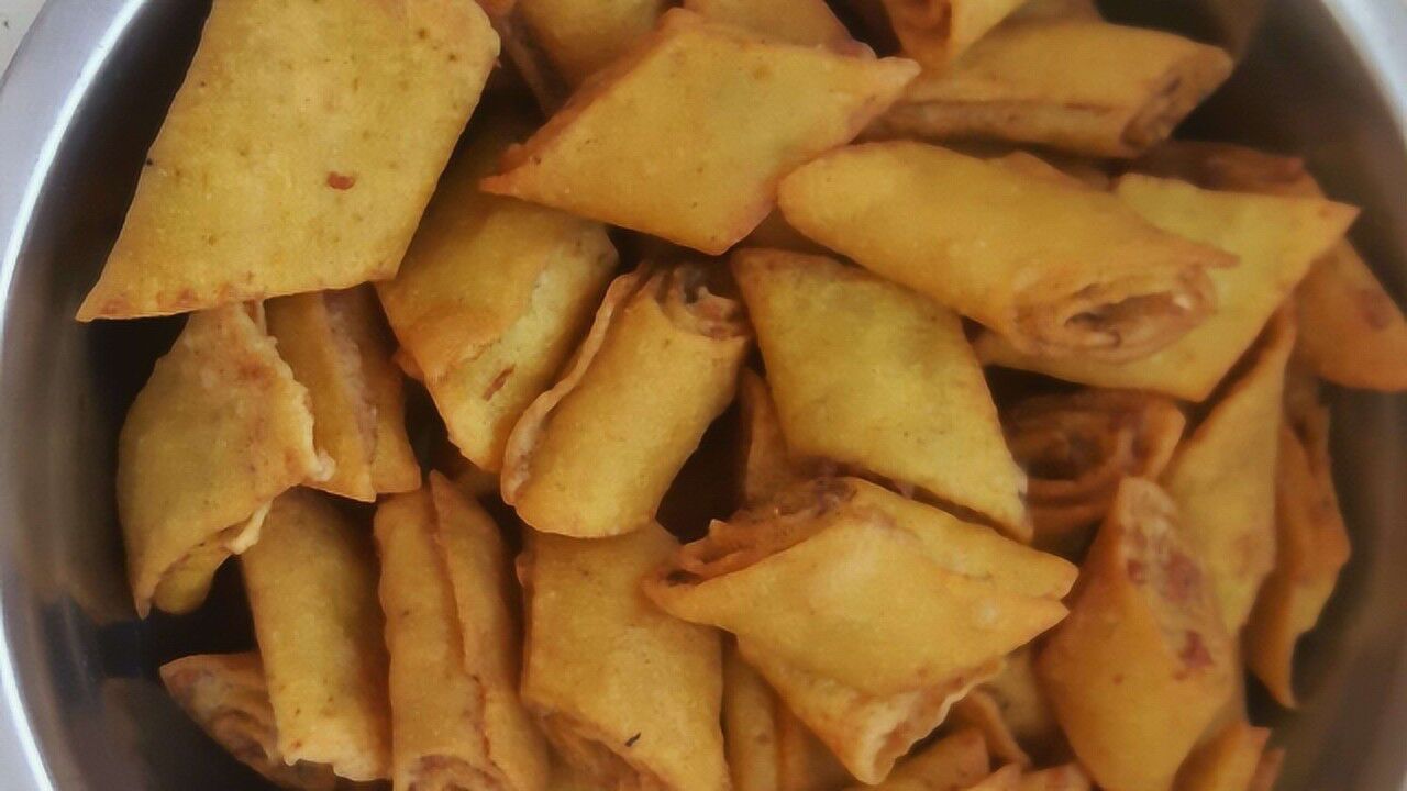 炸饹馇-唐山特色小吃 金黄酥脆的外皮,咸香美味