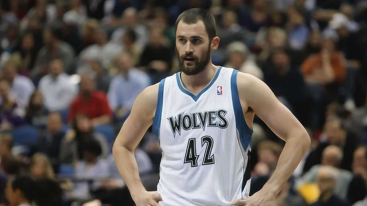 經典nba10年尼克斯對陣森林狼樂福砍下史詩級數據31分31籃板