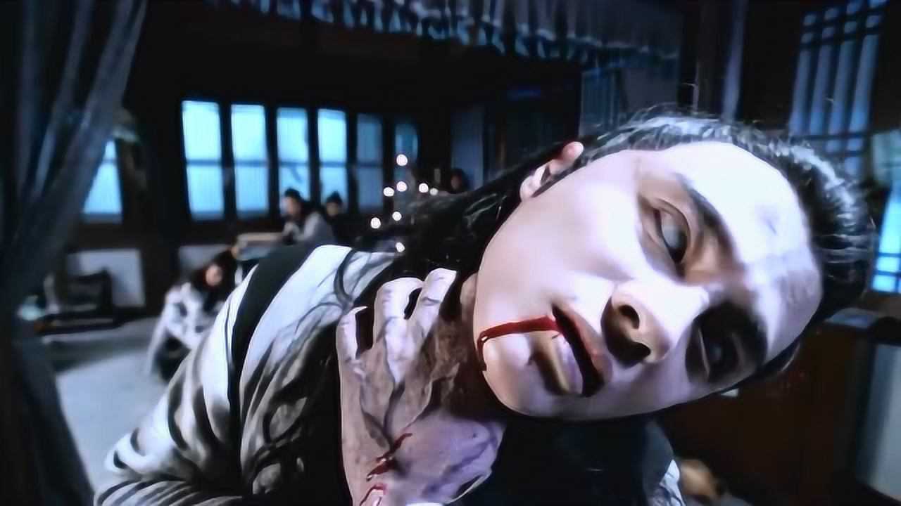 影视奴仆的手突然变异自己掐断了自己的脖子