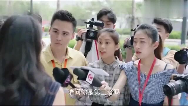 身为一个胖子:名模瑞贝卡隐婚生女被曝光,宣布告别T台!