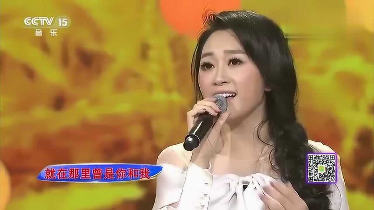 金婷婷动情演唱风吹麦浪悠扬歌声全场都陶醉了