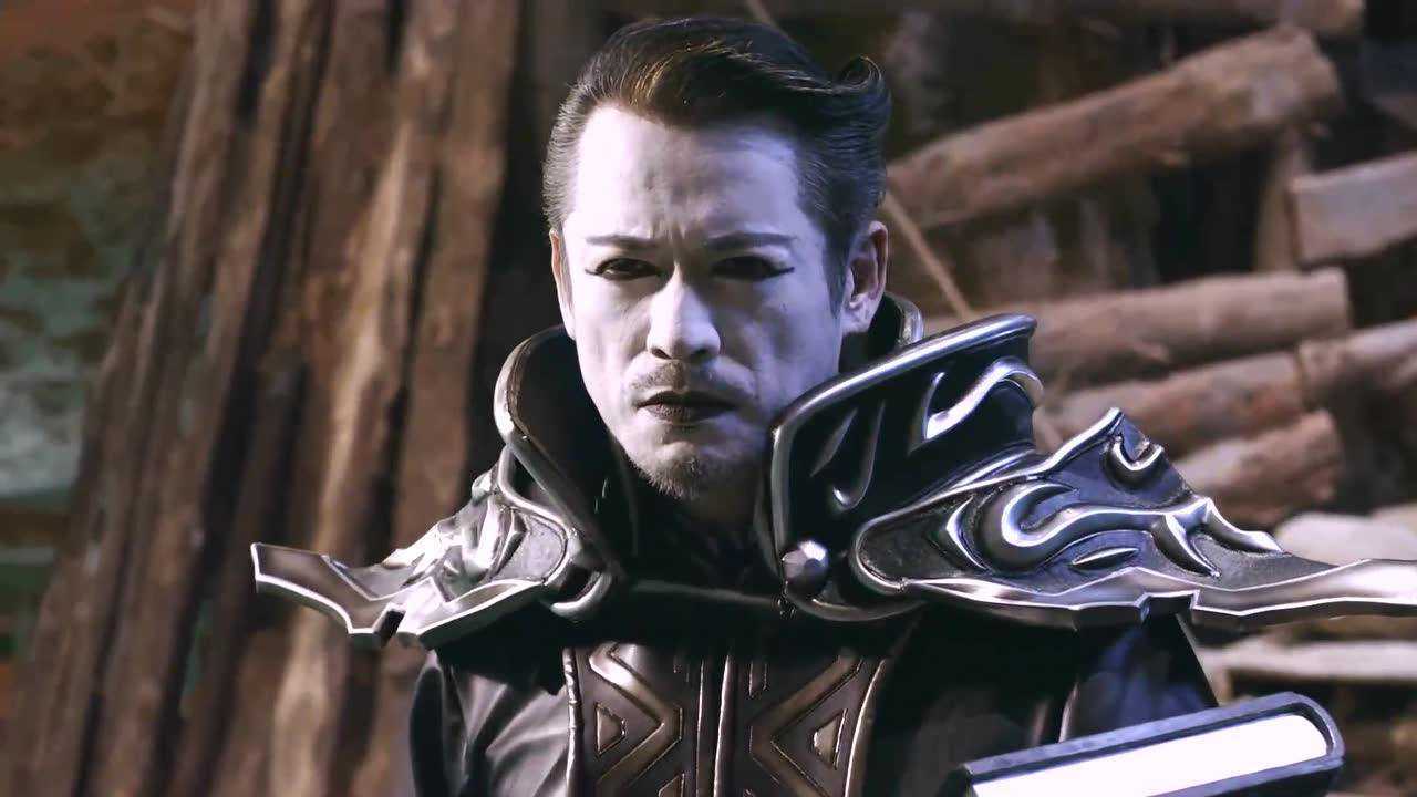 铠甲勇士铠传茶拉弄丢了召唤器阎神却毫不在意