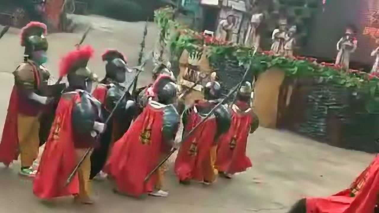 云南矮人国不但人矮连马都矮,据说这都是各地的侏儒人,真是太壮观了!_高清1080P在线观看平台_腾讯视频