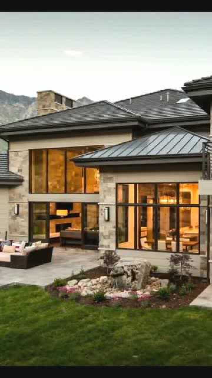 这是香港首富的别墅光一个庭院就价值6个亿李嘉诚都不舍得买