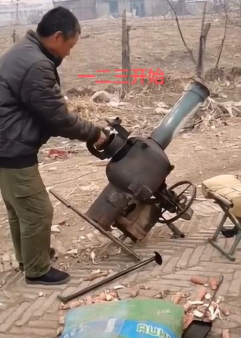 大爷把二战时期,意大利炮改成炸米机,声音还是那个声!