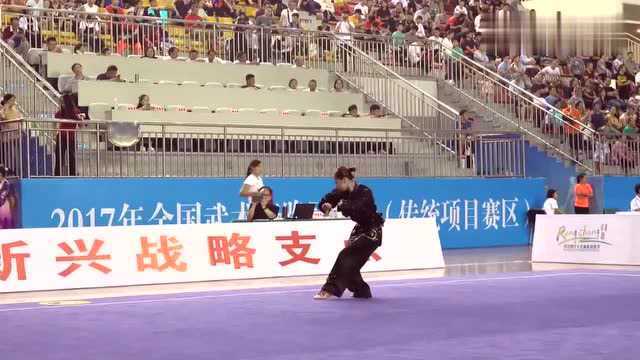 中国武术套路回顾,女子鹰爪拳,注意表情!