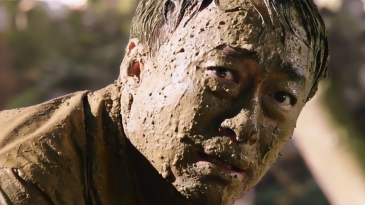 韩国犯罪惊悚片《目击者》,沉默是最大的帮凶,人性冷漠暴露无遗