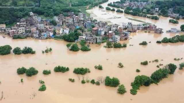 防汛预警!湖南永州暴雨骤降,多地进水已致5人失联