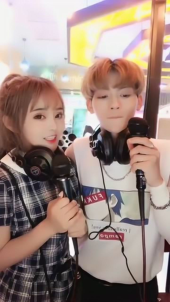 小情侣模仿波妞和宗介声音真可爱好甜蜜的一对