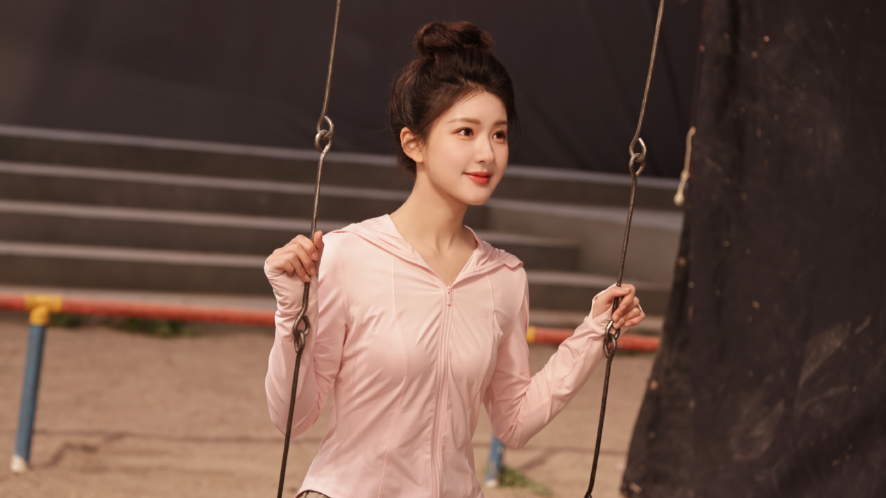 赵露思新剧《许我耀眼》即将开拍,男主花落陈伟霆,都市又有王炸