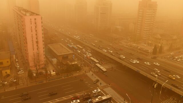 沙尘暴蓝色预警发布:京津冀等地部分地区有扬沙或浮尘天气