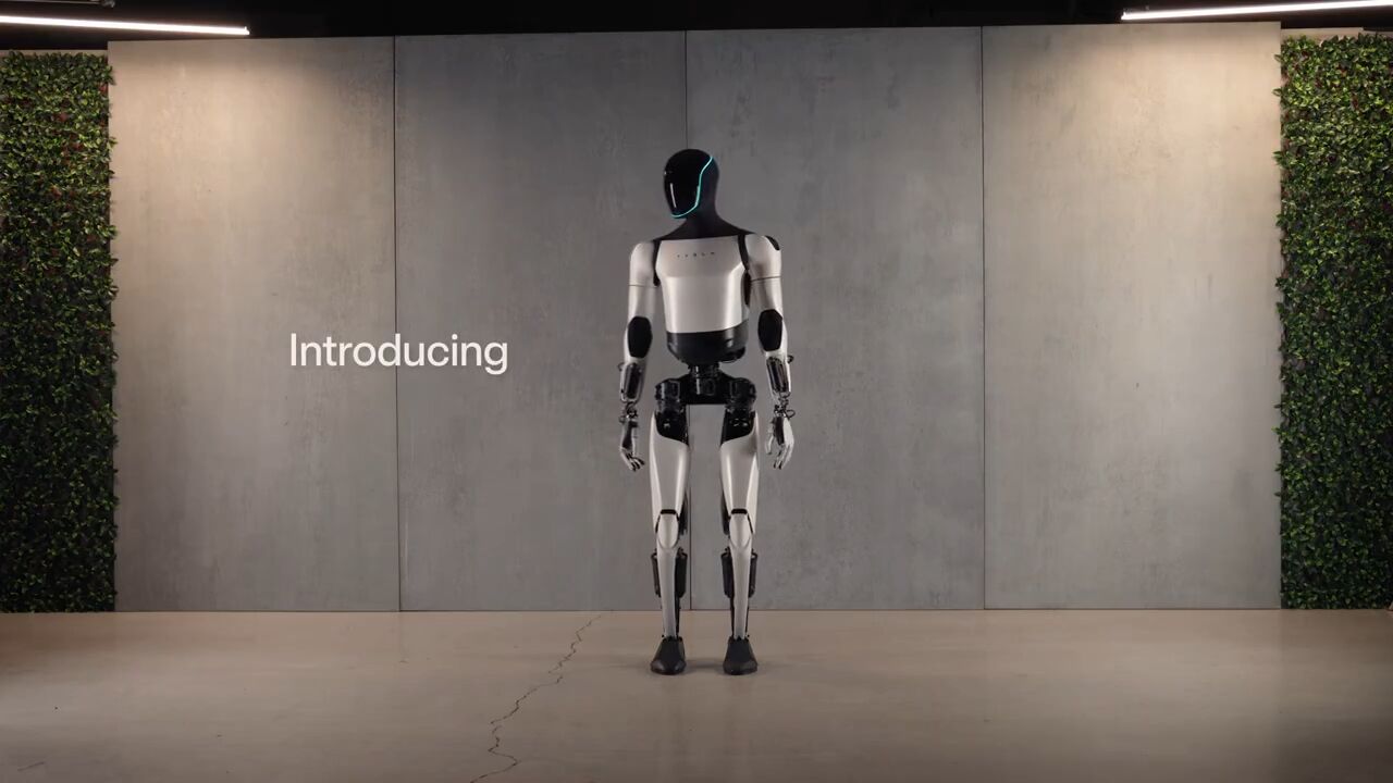 特斯拉人形机器人optimus第二代亮相:更快更轻,轻松拿捏鸡蛋