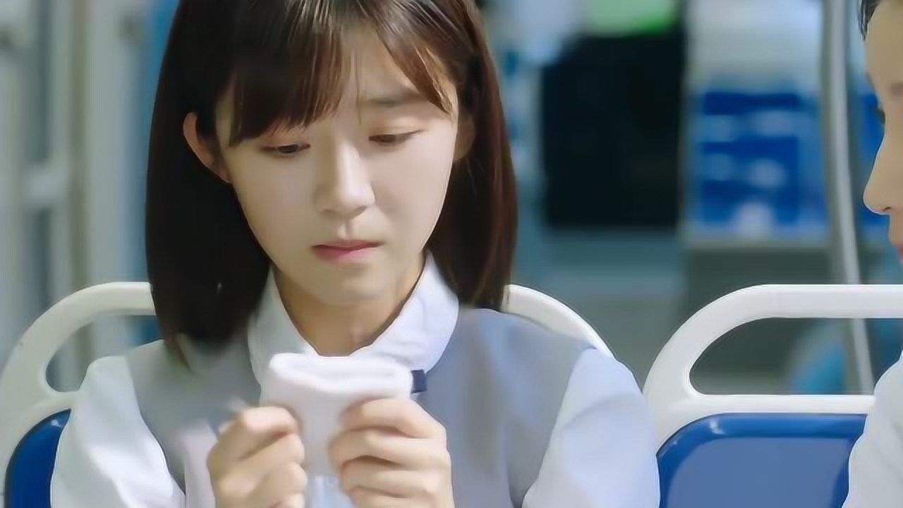 奋斗吧,少年:小瑛连护腕都要和路夏戴一样的_高清1080p在线观看平台