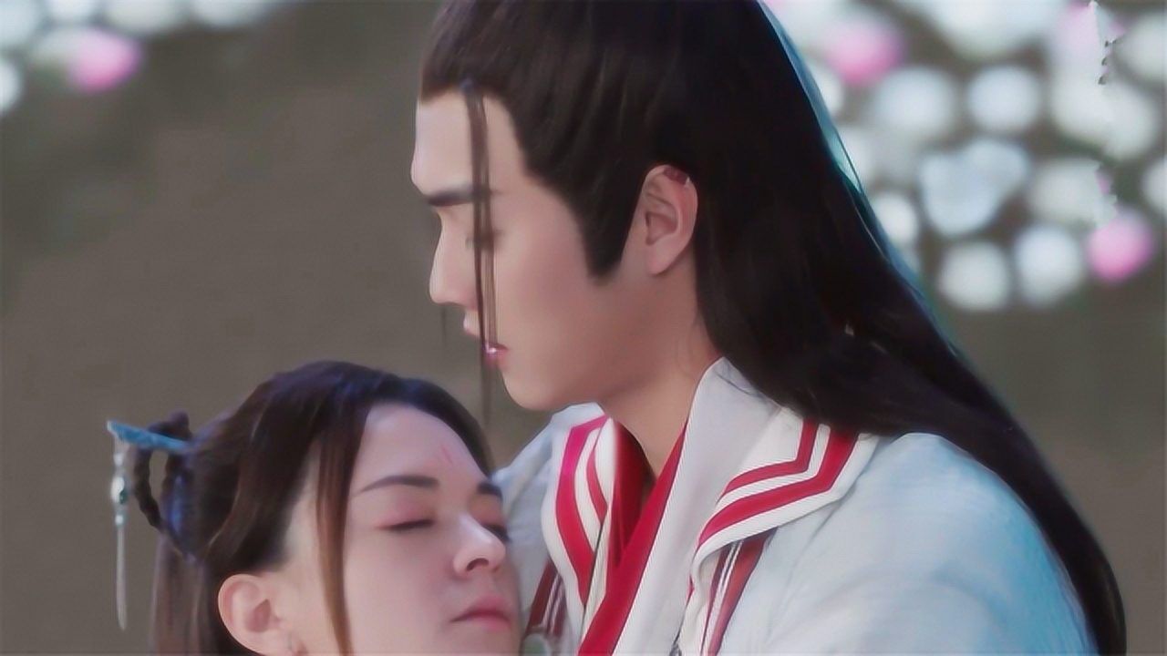 从前有座灵剑山王舞为救王陆受伤王陆心疼献吻王舞满脸宠溺