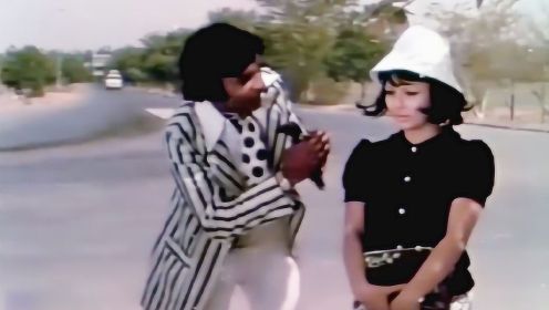 巴基斯坦电影片段：哈迈德偶遇罗西一见钟情，立马展开疯狂追求
