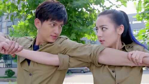 麻辣变形计第七集3:关小迪为粉红豹出头,男生女生恶斗大混战