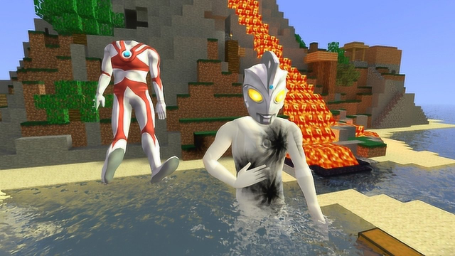 艾斯奥特曼一个人在海边洗澡真是爱干净