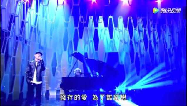 侧田现场深情演唱一首《很想很想说再见》走心的演唱!超好听!