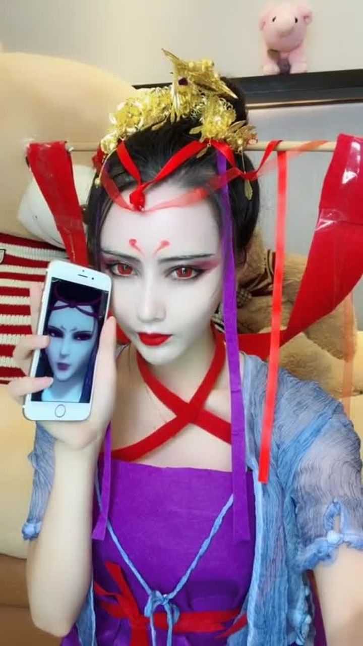 小姐姐cos画江湖之不良人女帝这眼神也太霸气了千万别惹女帝