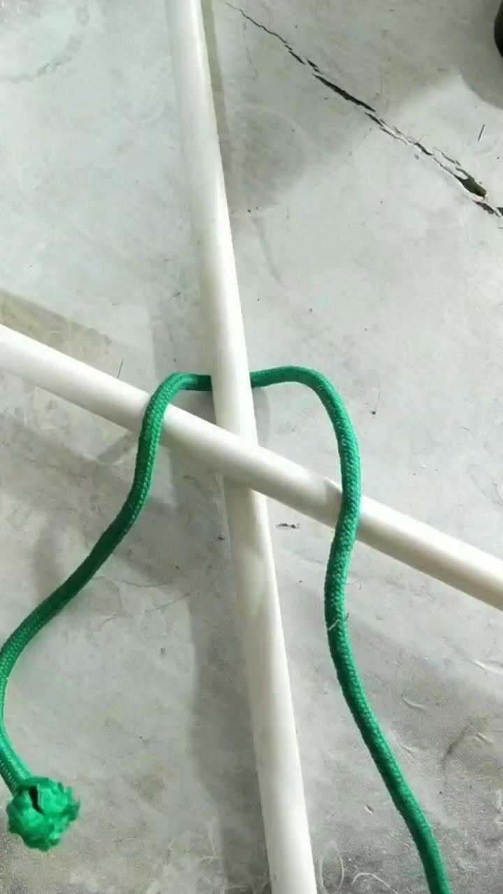 两根棍子固定打结法