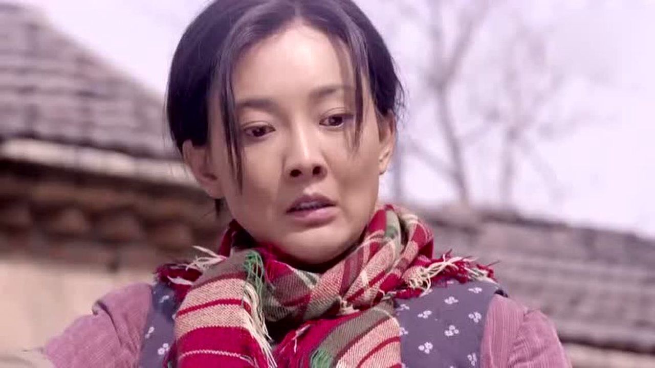 《老农民》赵有田又吃醋了,灯儿直接按倒往脖子里塞雪