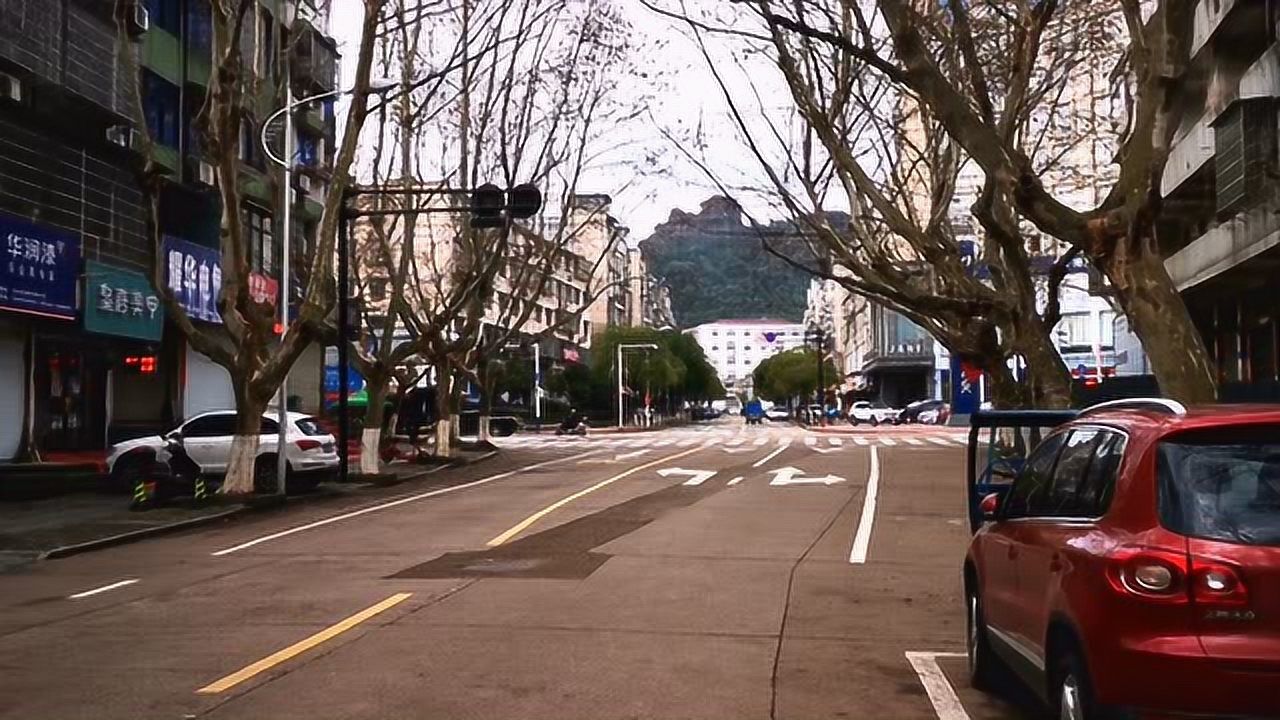 随拍江山市老城区,抬头可看山,像邓丽君的歌小城故事