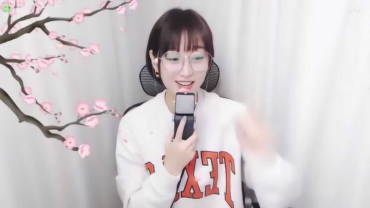 从小唱二人转的梁红唱起北京小曲探清水河也这么好听果真是才女呀