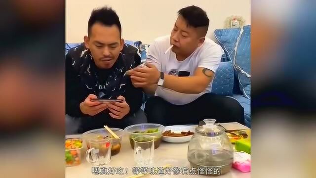 搞笑视频合集小老弟你是怎么回事