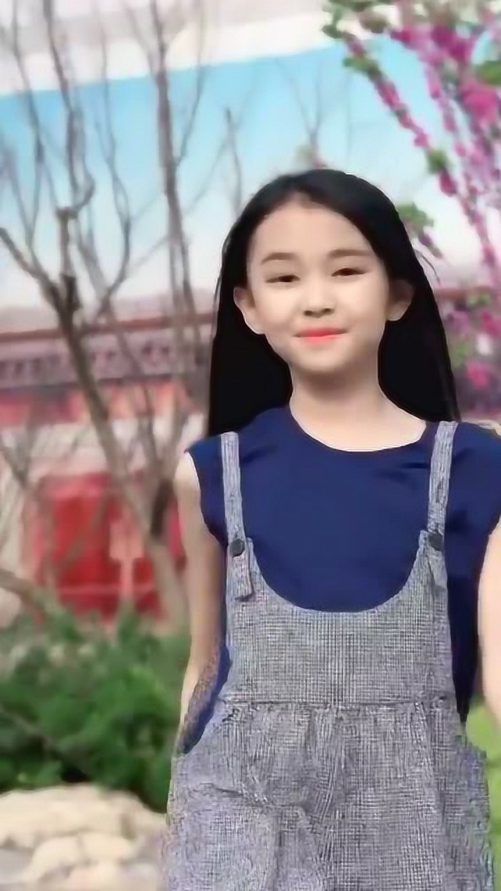 怪不得童模宋小睿才10岁就当上了总冠军平时是这么训练的